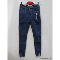 Spodnie jeans damskie A4000  Roz  36-44  1 kolor  